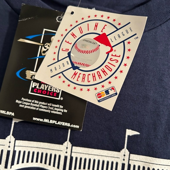 DEREK JETER ⚾️3000 hits T SHIRT - Picture 5 of 5